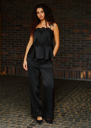 Emery heavy sateen lace buks Sort Neo Noir 